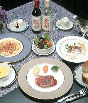 ��ˋ��X�e�[�L�t���R�[�X